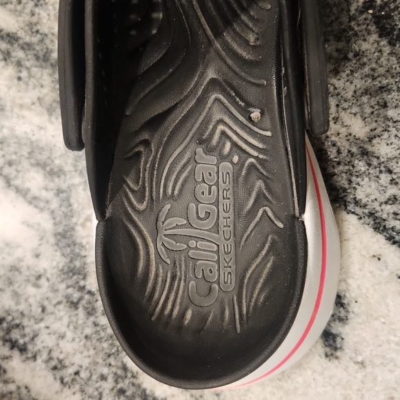 SKECHERS - Picture 2 of 4